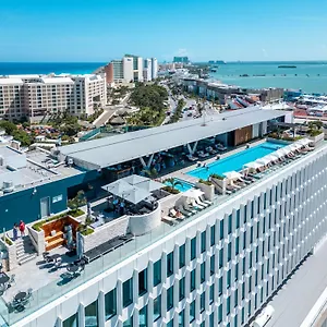 4* Otel Canopy By Hilton La Isla